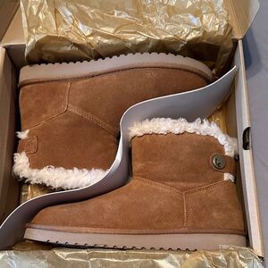Koolaburra Tan Winter Boots